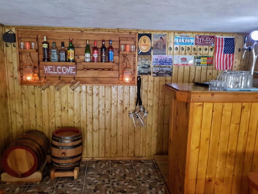 Pensiunea Agroturistica Piscul Soarelui Cîmpulung Esterno foto