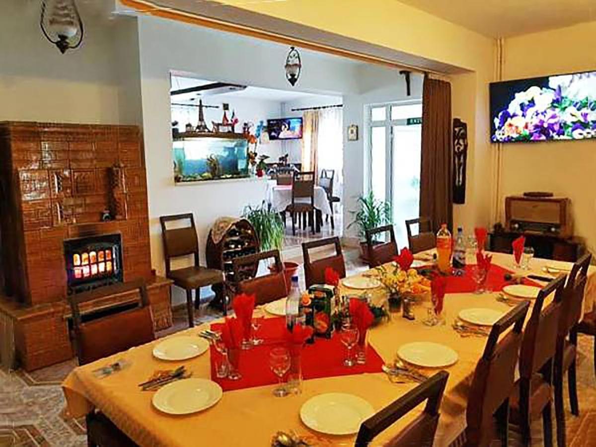 Pensiunea Agroturistica Piscul Soarelui Cîmpulung Esterno foto
