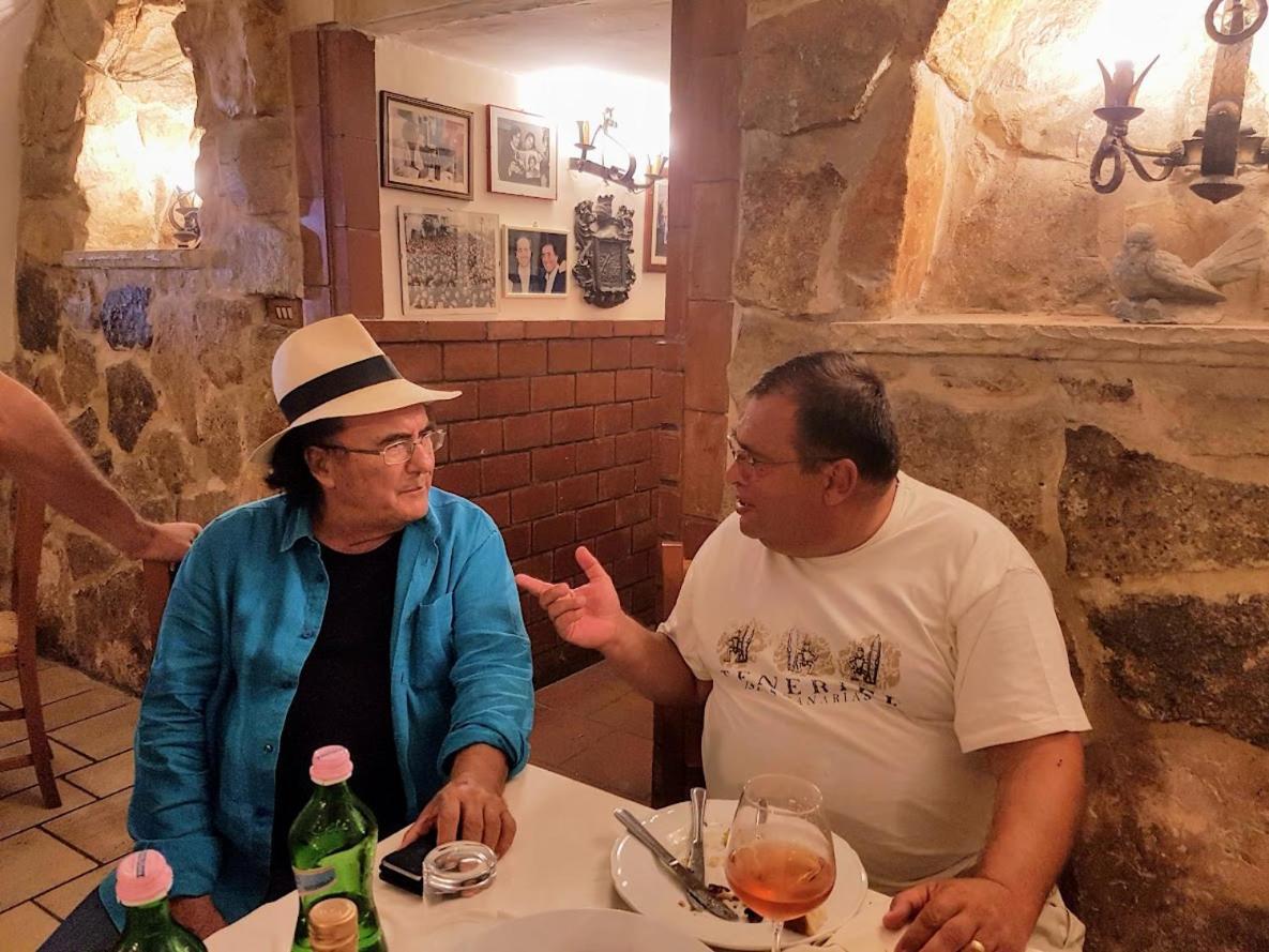 Pensiunea Agroturistica Piscul Soarelui Cîmpulung Esterno foto